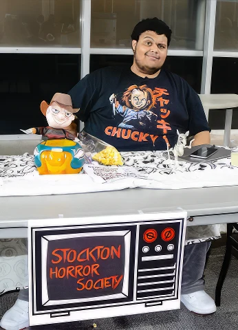 Shavie “Va” Lee representing the Stockton Horror Society 