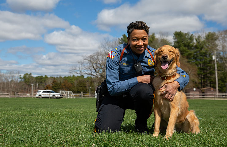 police officer with K-9
