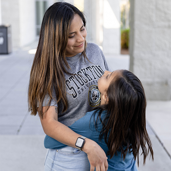 Melissa Ortiz, with her daughter