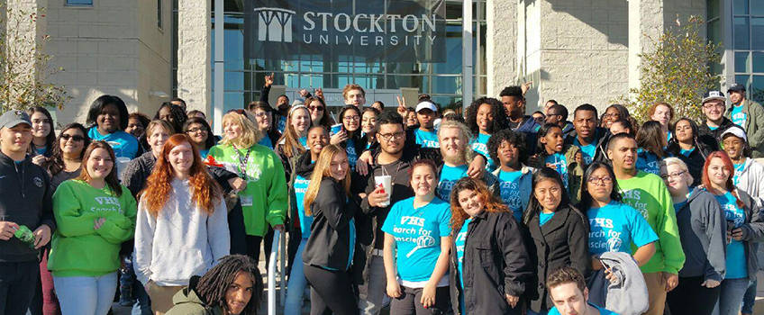 Students outside of the Campus Center