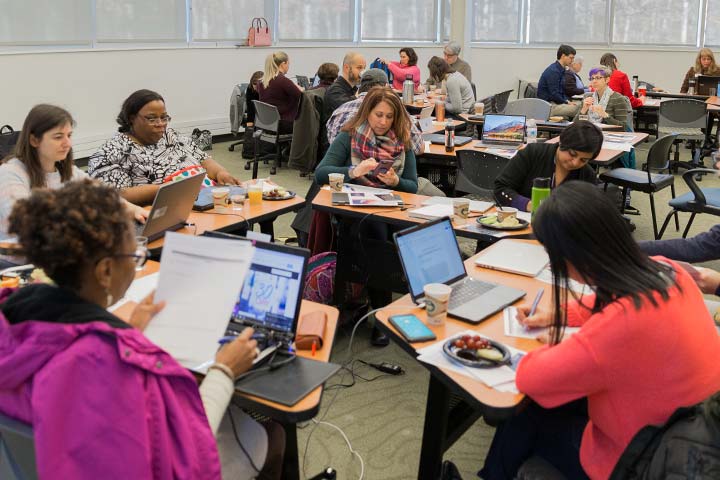 Faculty member participation in a FAWN session