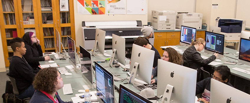 Group of students in the Art Lab