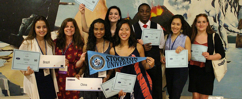 Model UN Galapagos