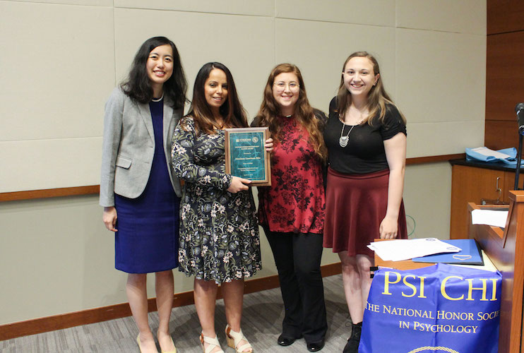 Shaelene with her award