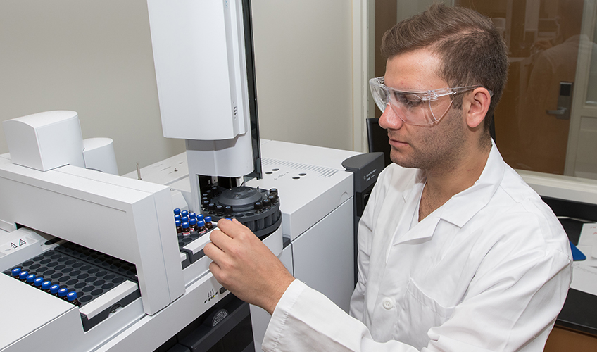 Image of Agilent 7890B Gas Chromatographs (GC) with autosmaplers and a variety of detectors: ECD, TCD, FID, MSD