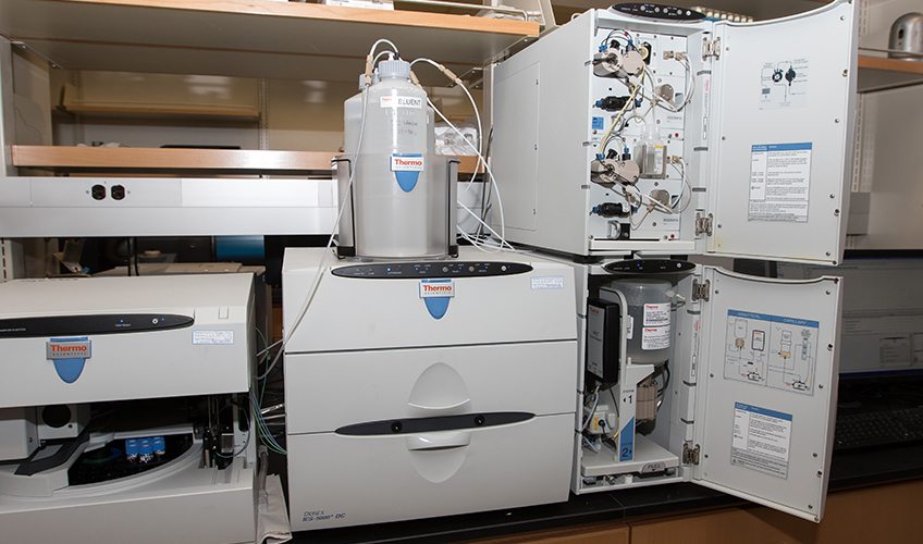 Image of Dionex 500 Ion Chromatograph (IC)