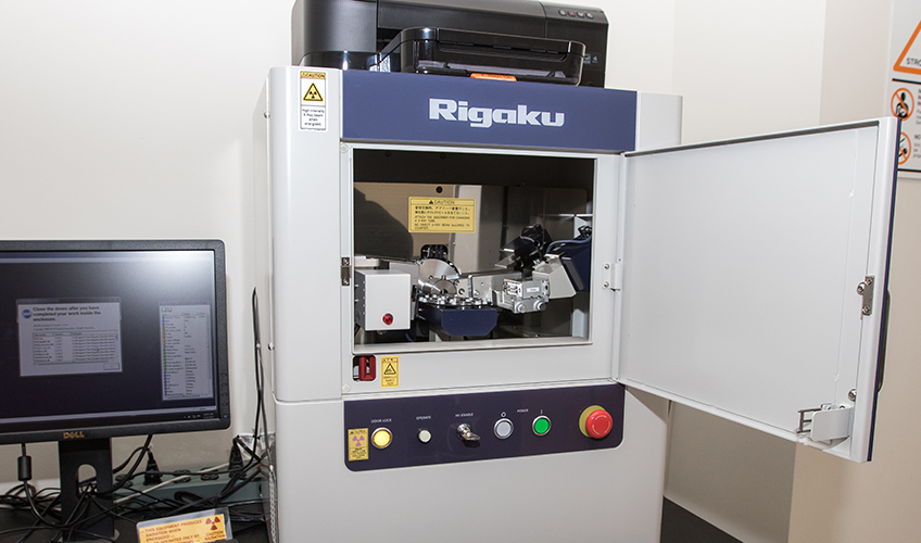 Image of Rigaku MiniFlex 600 X-ray Diffractometer (powder) with 6-sample changer