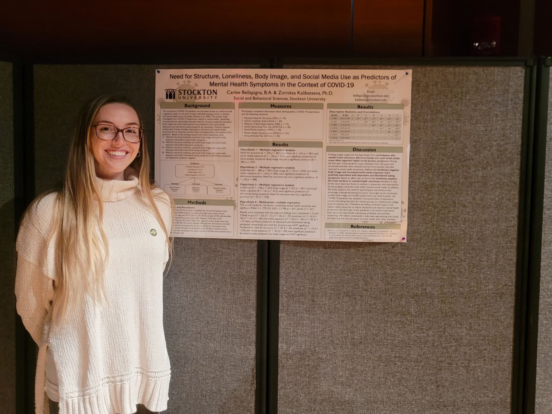 Carlee Bellapigna Presenting her Research Poster