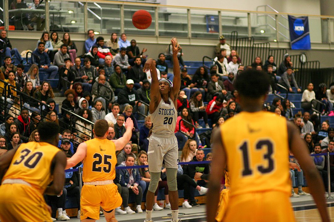 basketball player shooting ball