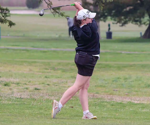 stockton woman golfer
