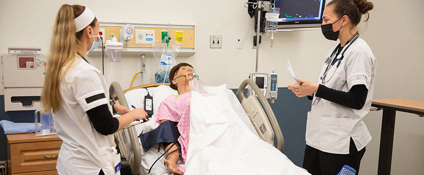 Simulations Challenge Nursing Students