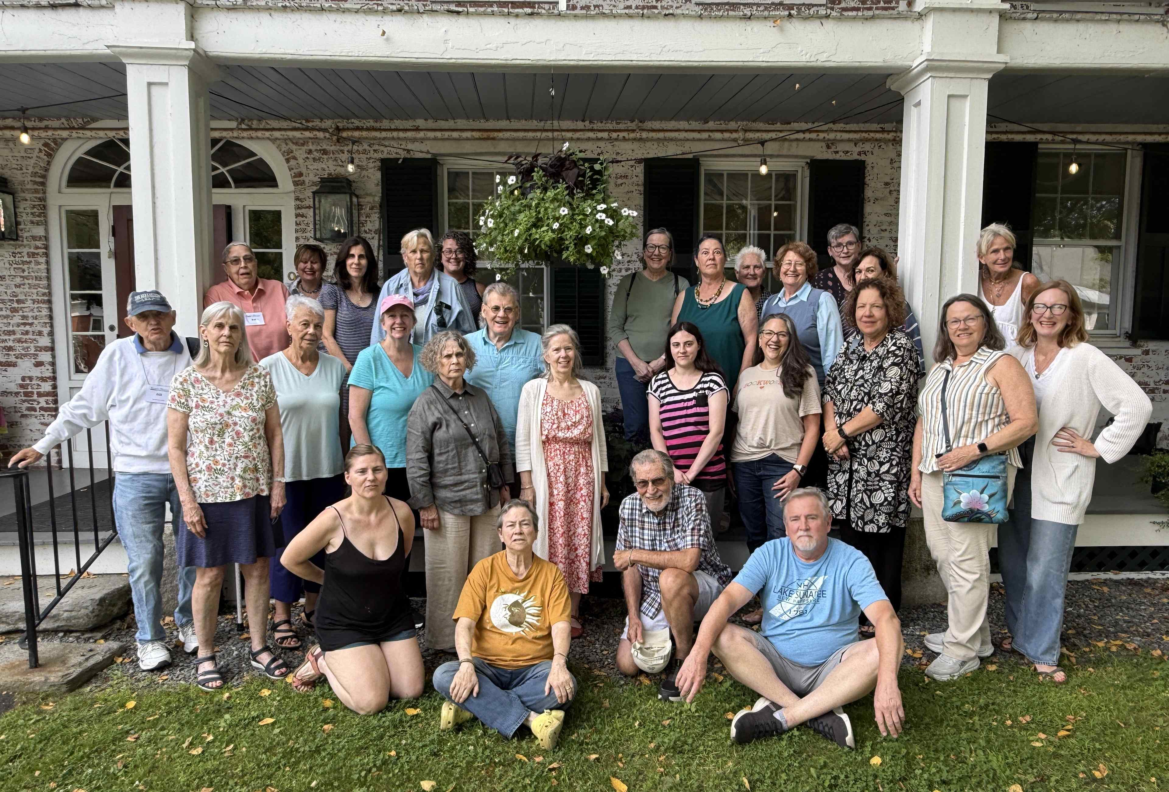 Murphy Writing attendees at Vermont retreat