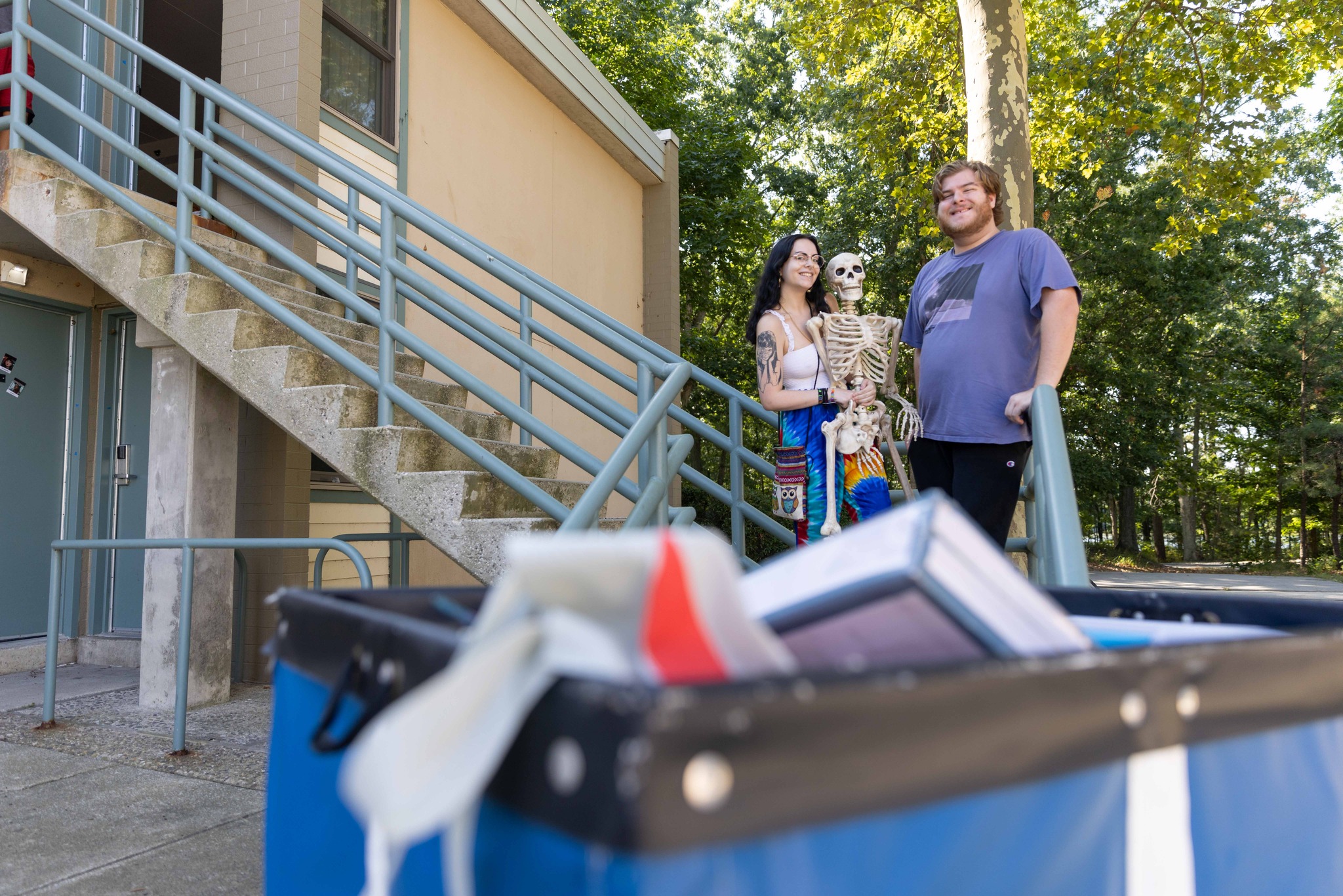 students moving in