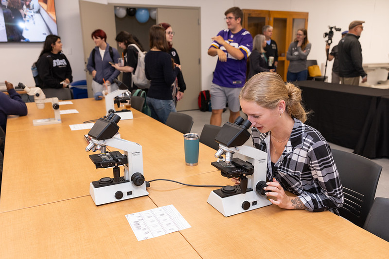 girl working in forensics lab