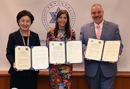 Yunkeum Chang, New Jersey First Lady Tammy Murphy and Stockton President Joe Bertolino 