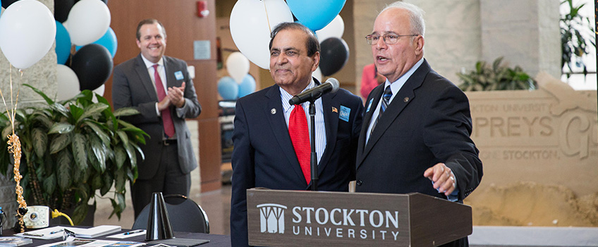 Pravin Khatiwala with President Harvey Kesselman, announcing the new endowed scholarship. 