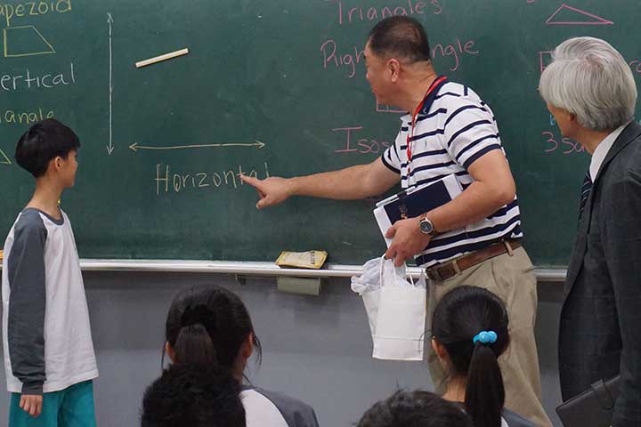 Student teaching in Taiwan