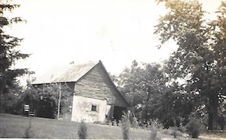 The house on the lot when Antoinette Woolf bought it in 1939.